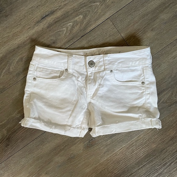 American Eagle size 0 white shorts - Picture 1 of 4